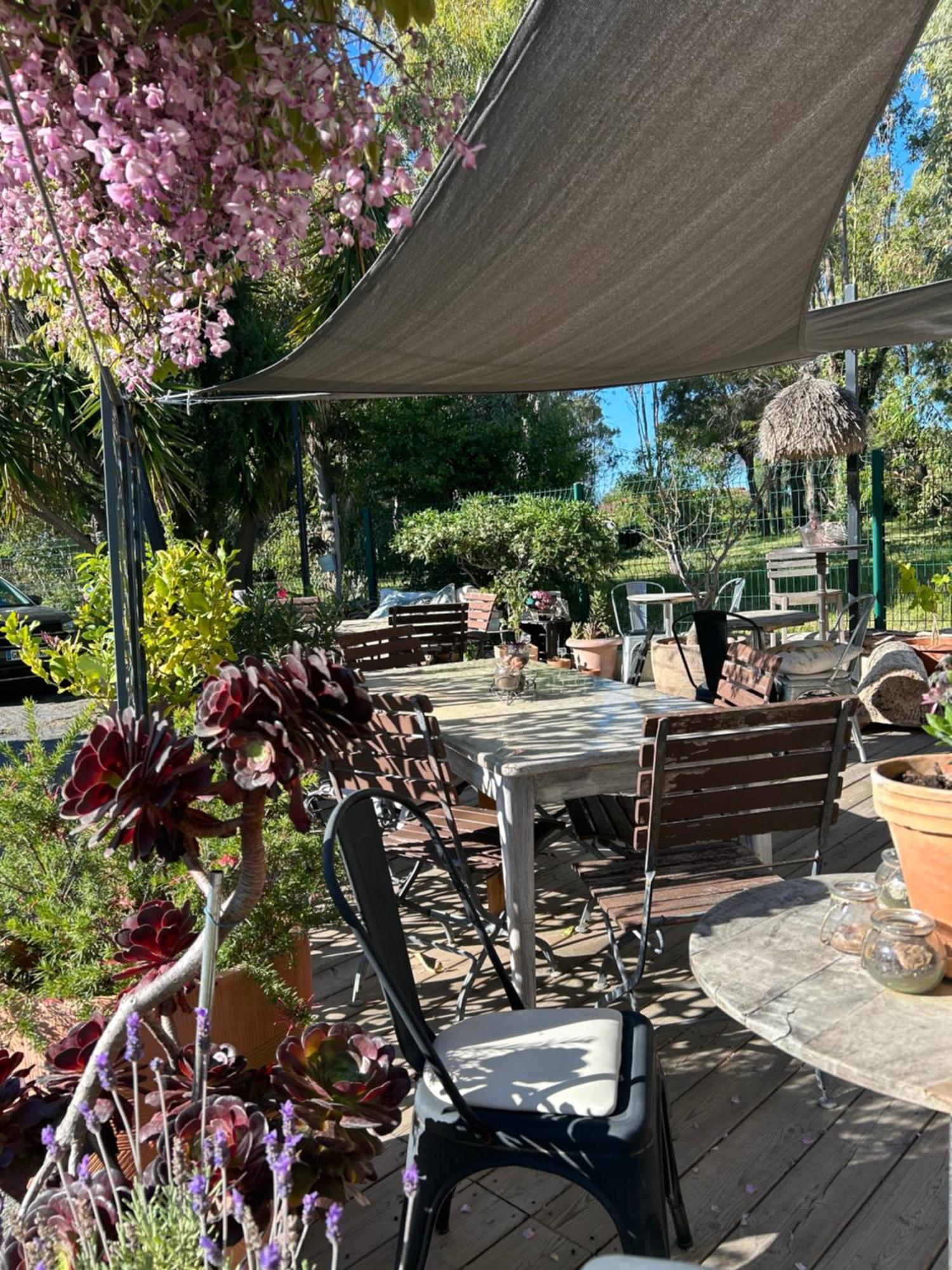 Hotel Auberge Provencale Сен-Рафаэль Экстерьер фото