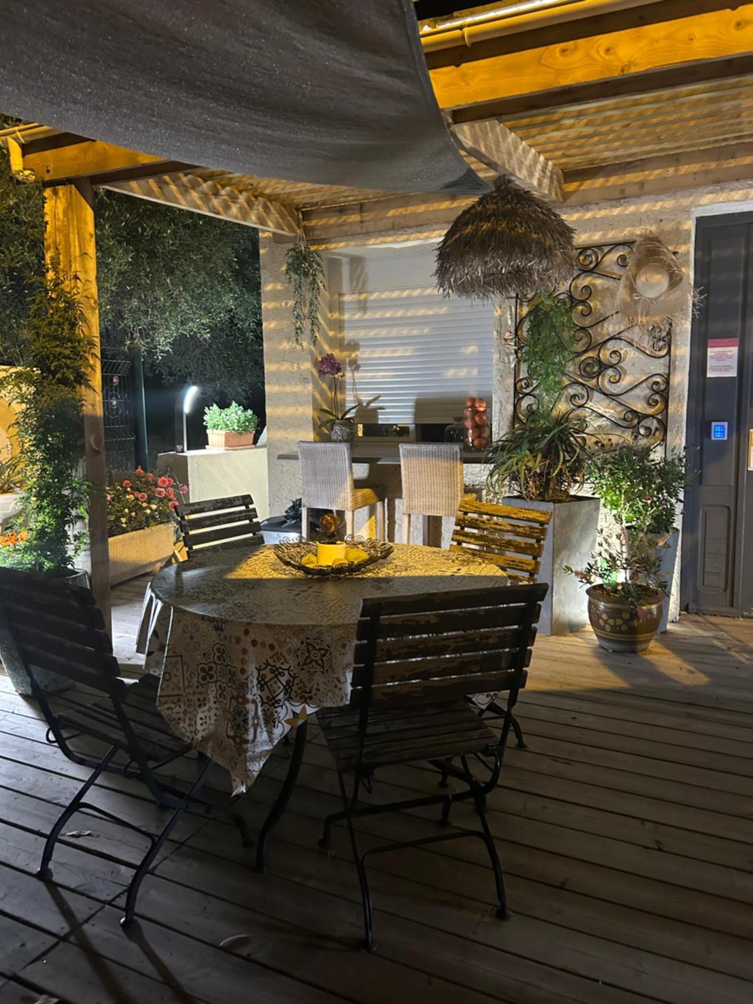 Hotel Auberge Provencale Сен-Рафаэль Экстерьер фото